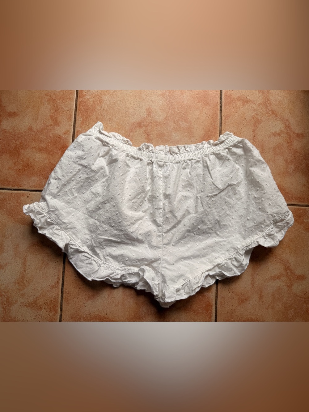 Colsie Cream Eyelet Ruffle Sleep Shorts - Picture 2 of 3